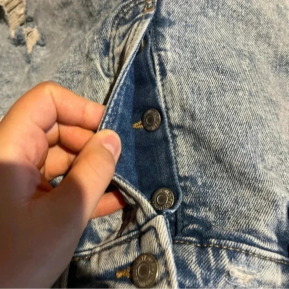 OLD NAVY Sky-Hi Short 6 Extra High Rise Button Fly Medium Distressed Cutoffs - Picture 7 of 11